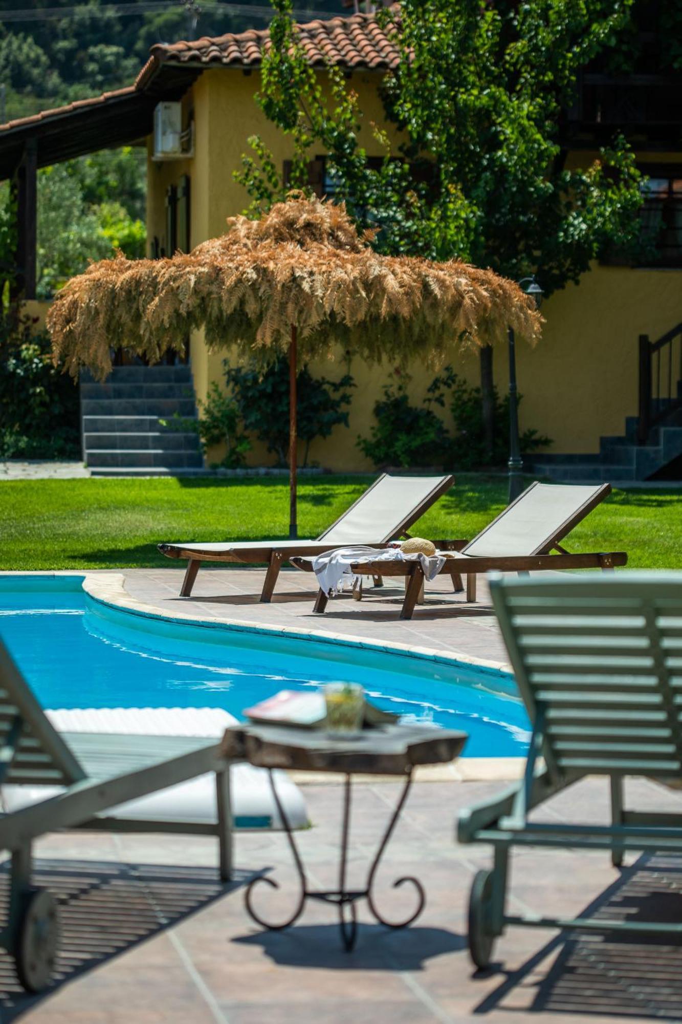 Ta Petrina Apartment Vourvourou Bagian luar foto