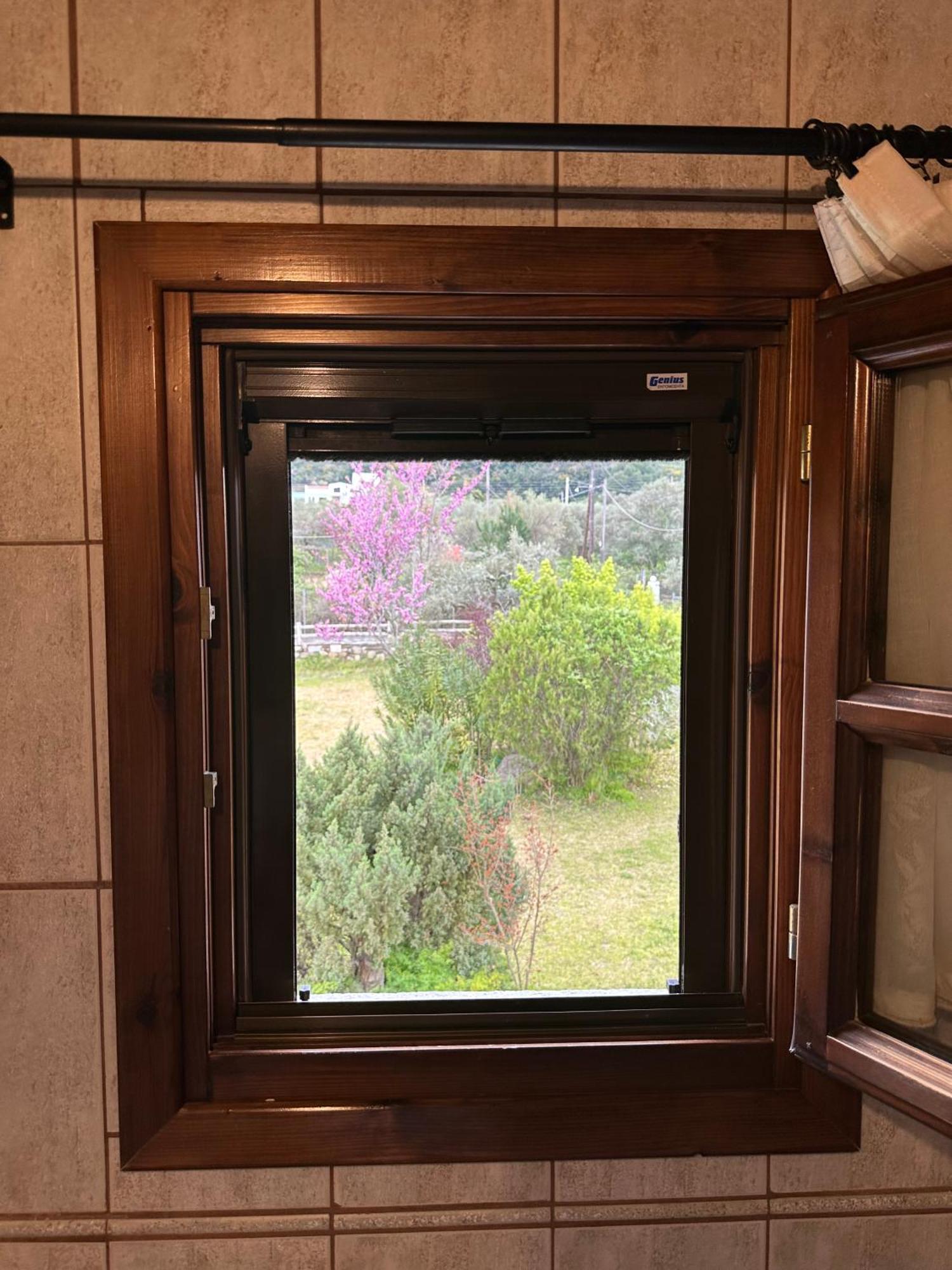 Ta Petrina Apartment Vourvourou Bagian luar foto